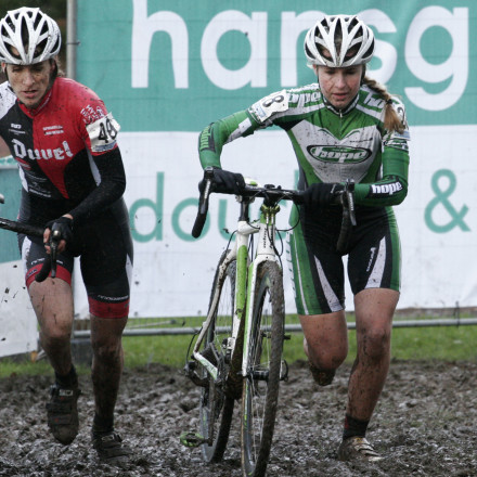 Euro Cross -  Annie Simpson – Image © Bart Hazen