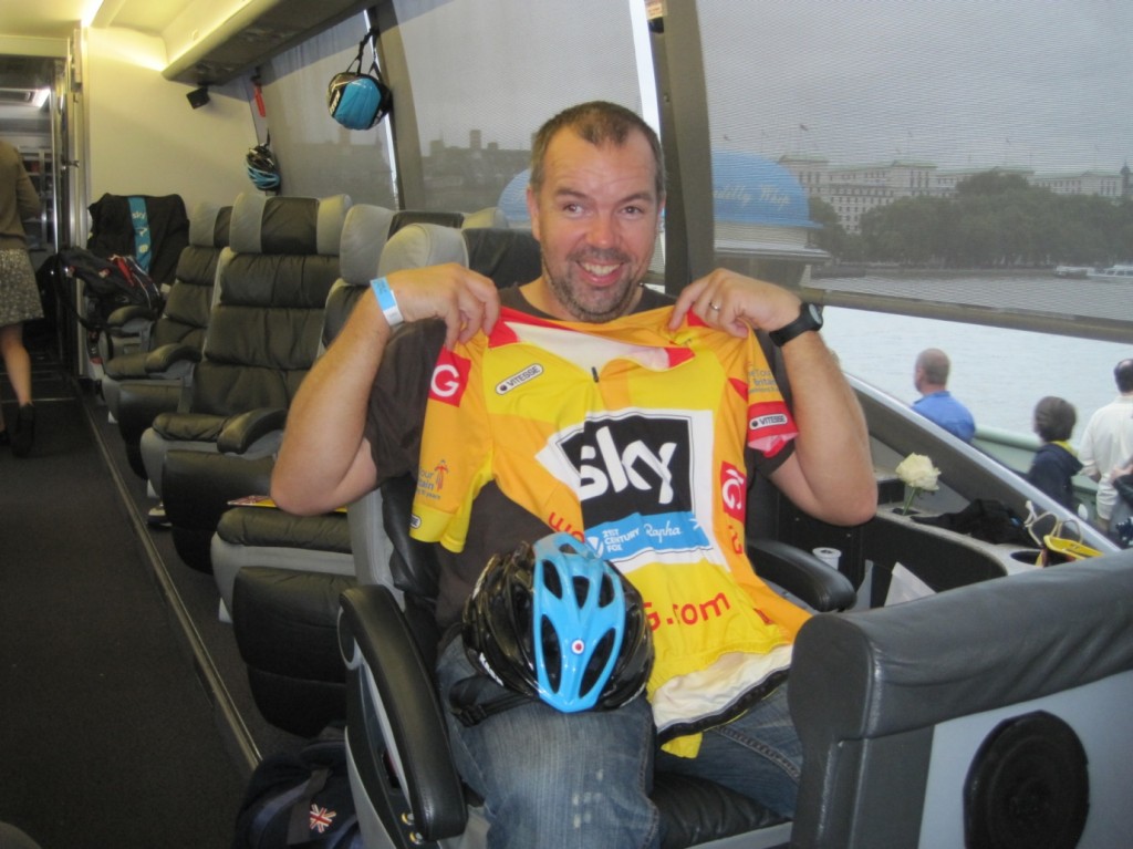 Wiggo’s seat, predictably enough, is in the front row, right behind the driver - Image ©Paul Harris / Cycling Shorts. Wiggo’s seat, predictably enough, is in the front row, right behind the driver - Image ©Paul Harris / Cycling Shorts.