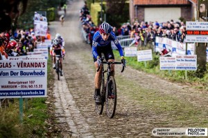 Helen Wyman on Koppenberg ©Peloton Photos