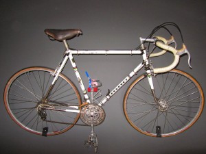 Tommy Simpson: 30th November 1937 - 13th July 1967. The first British rider to wear the yellow jersey - 1962. Bike frame number 286.